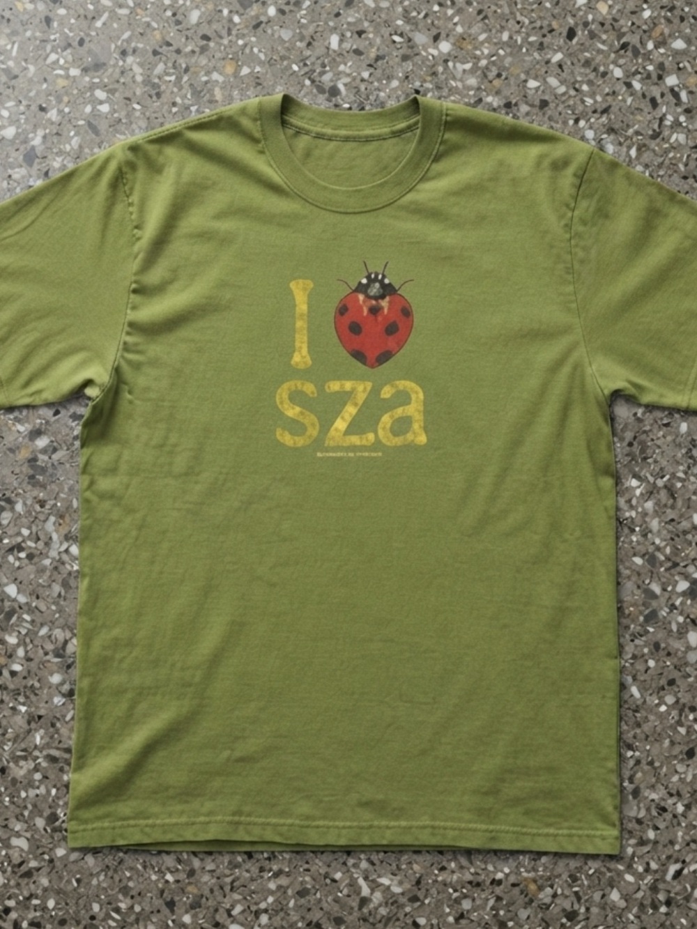 Gildan Green 'I ♥ SZA' Ladybug Graphic Tee